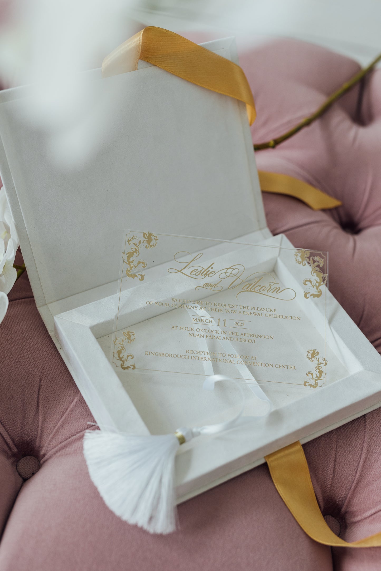 Luxury Crystal White Velvet Wedding Invitation Box Suede